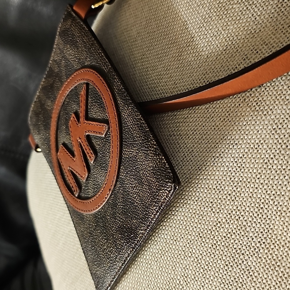 Michael Kors Logo Applique Belt Bag Brown Monogram Waist Pouch Sz Small EUC - Picture 12 of 13